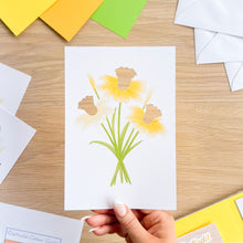 Load image into Gallery viewer, Daffodils Aperture Card (Pack of 3) | 3 x PRINTED Apertures, Coloured Card Blanks & Envelopes | Intermediate