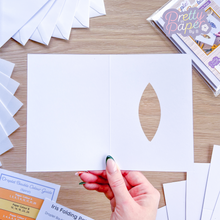 Load image into Gallery viewer, droplet bauble aperture