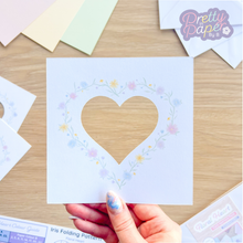 Load image into Gallery viewer, Floral heart aperture